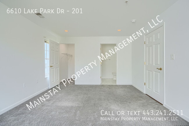 Building Photo - 6610 Lake Park Dr