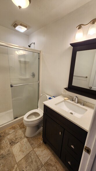 Building Photo - 510 Kingston Hall Ct