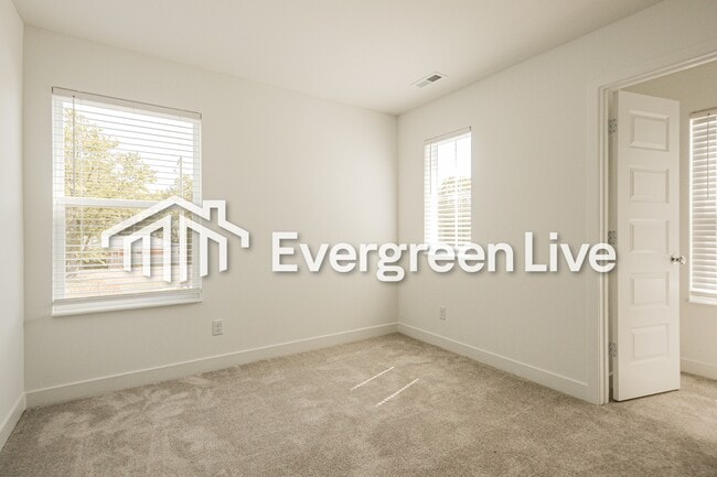 Building Photo - 8948 Willis Wy