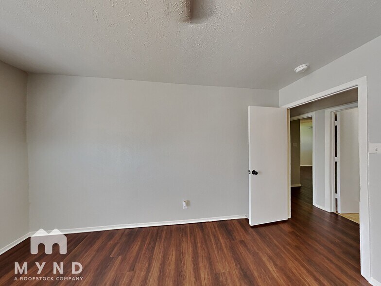 Building Photo - 7145 Romford Way