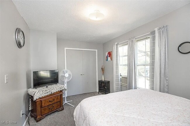 Building Photo - Gorgeous 4BD/2 BA Home for Rent- Cleveland