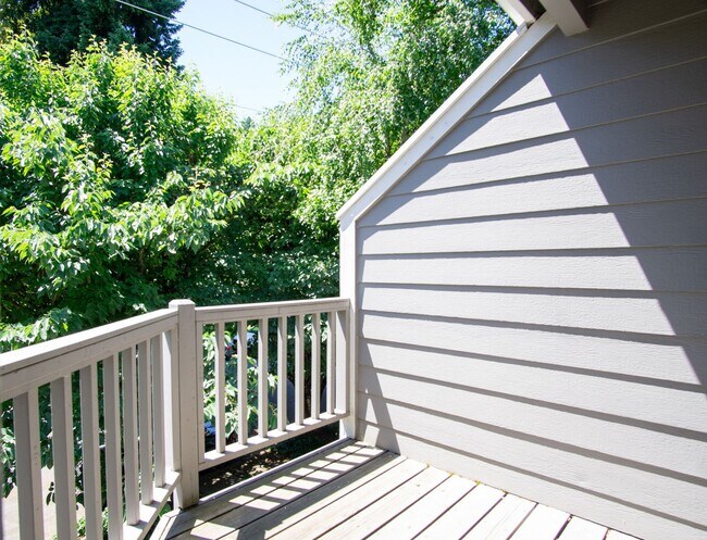 Building Photo - 1 Month FREE in Vaulted Ceiling Spacious 2-Bed 2-Bath w Major Updates!