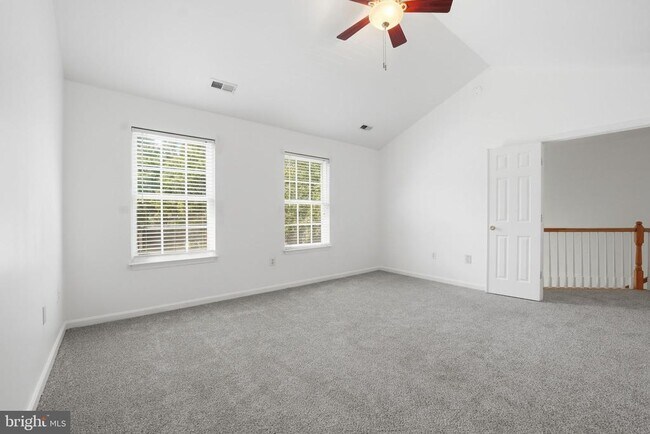 Building Photo - 11 St Marks Ct