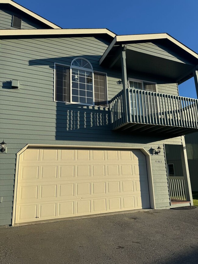Building Photo - 3 bedroom in downtown Eagle River