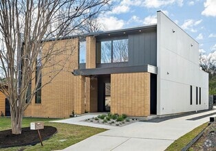 Building Photo - 2603 Little John Ln
