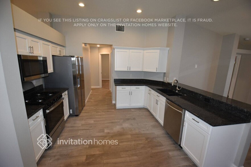 Building Photo - 2314 Cattleman Dr