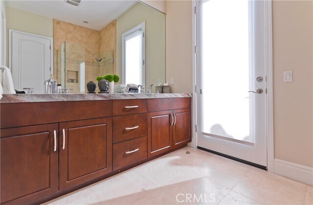 Building Photo - 57780 Troon Way