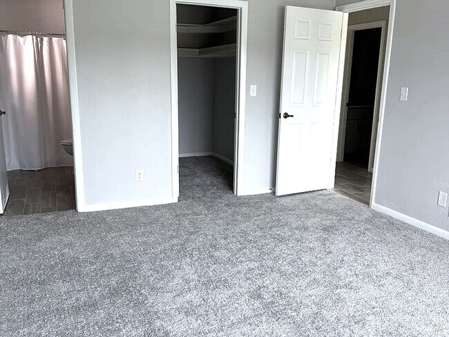 Building Photo - FIRST MONTH RENT FREE@! Immaculate 55+ Condo with Views of Golf Course in N. Ft. Myers