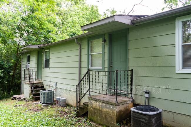 Building Photo - 3715 Sisk Rd NW