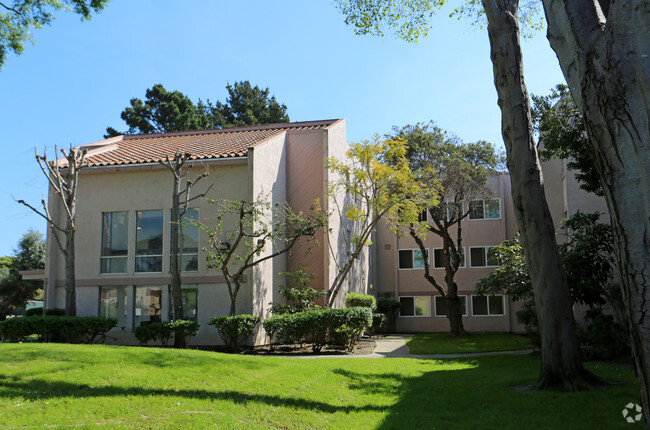 Primary Photo - El Portal