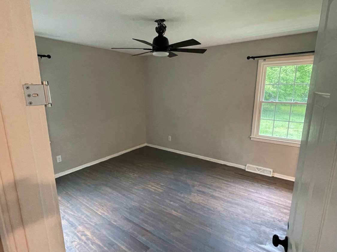 Building Photo - Room in House on Cricketeer Dr