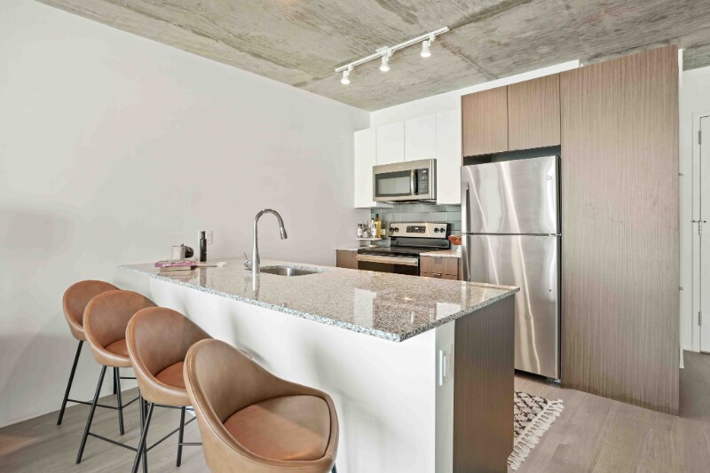 Building Photo - 2099 S Wabash Ave