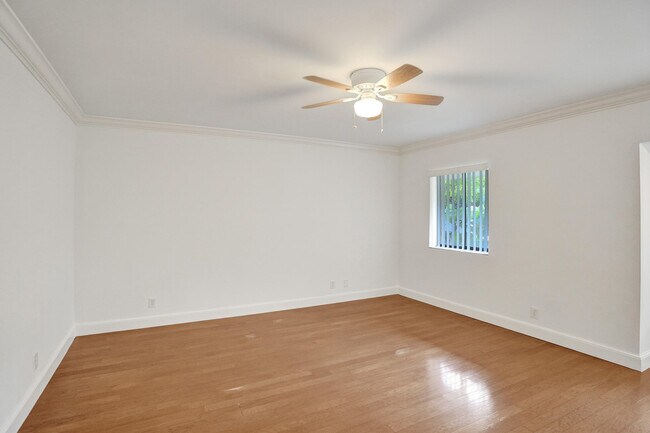 Building Photo - 1330 NW 13th St