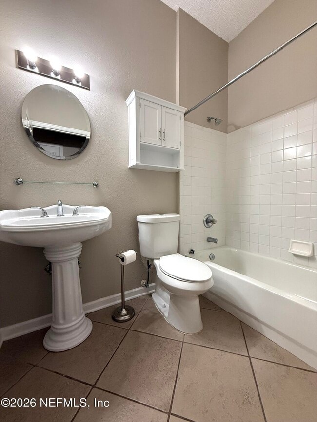 Building Photo - 2798 Lantana Lakes Dr W