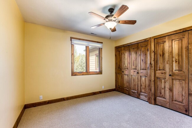 Building Photo - Long term lease in the heart of Park City! Available Mid October 2026