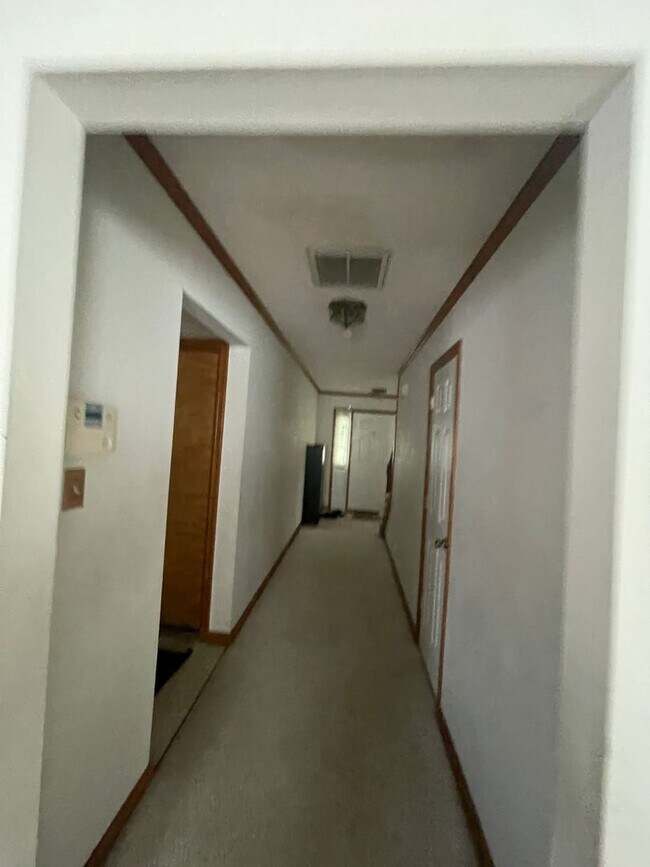 Building Photo - Stallion Village Single Family Home