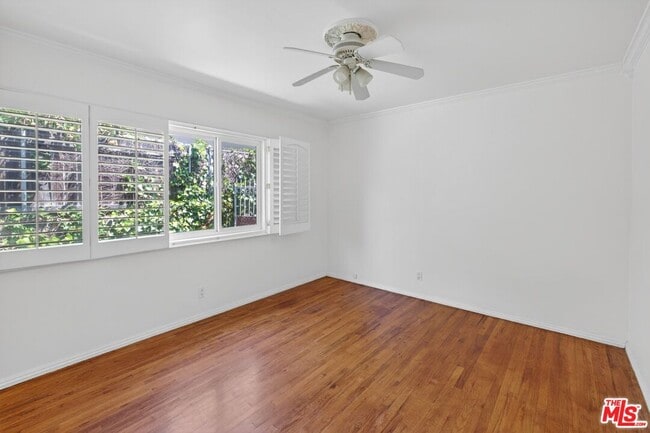 Building Photo - 626 Jamestown Rd