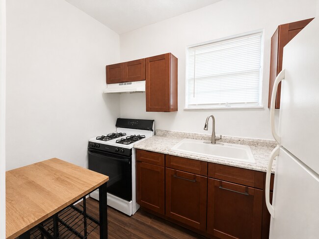 Building Photo - 6833 Avenue C