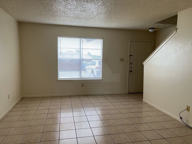 Building Photo - 3810 Charolais Dr