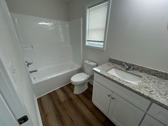 Building Photo - NOW LEASING FOR AUGUST 2026!
