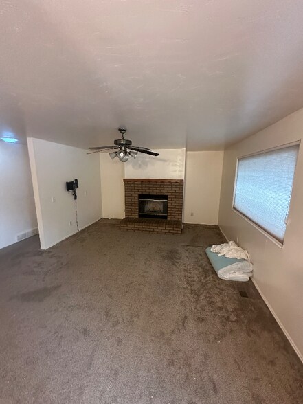 Building Photo - 13331 S Trestle Ln