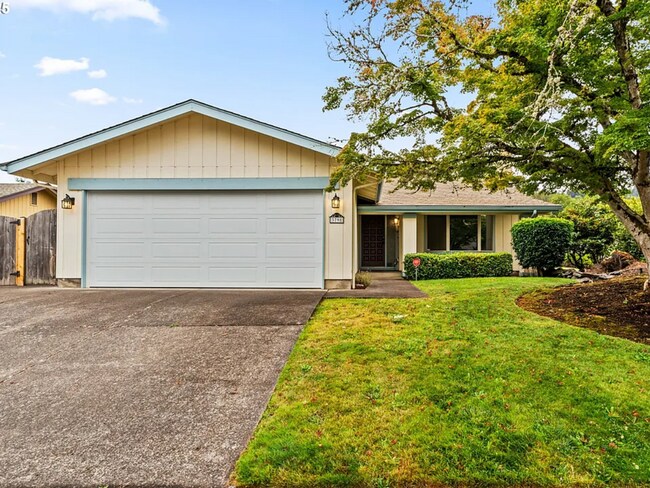 Building Photo - 4BD, 2.5BA Home located in the desirable C...