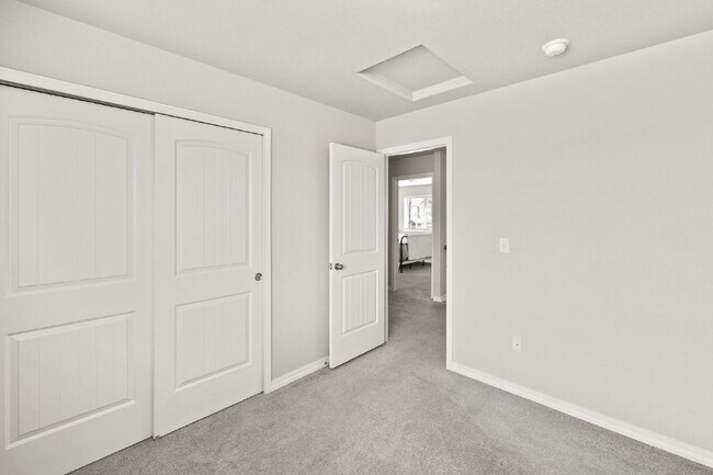 Building Photo - Well maintained Fountain Home with 3 bedrooms and  beautiful mountain views.