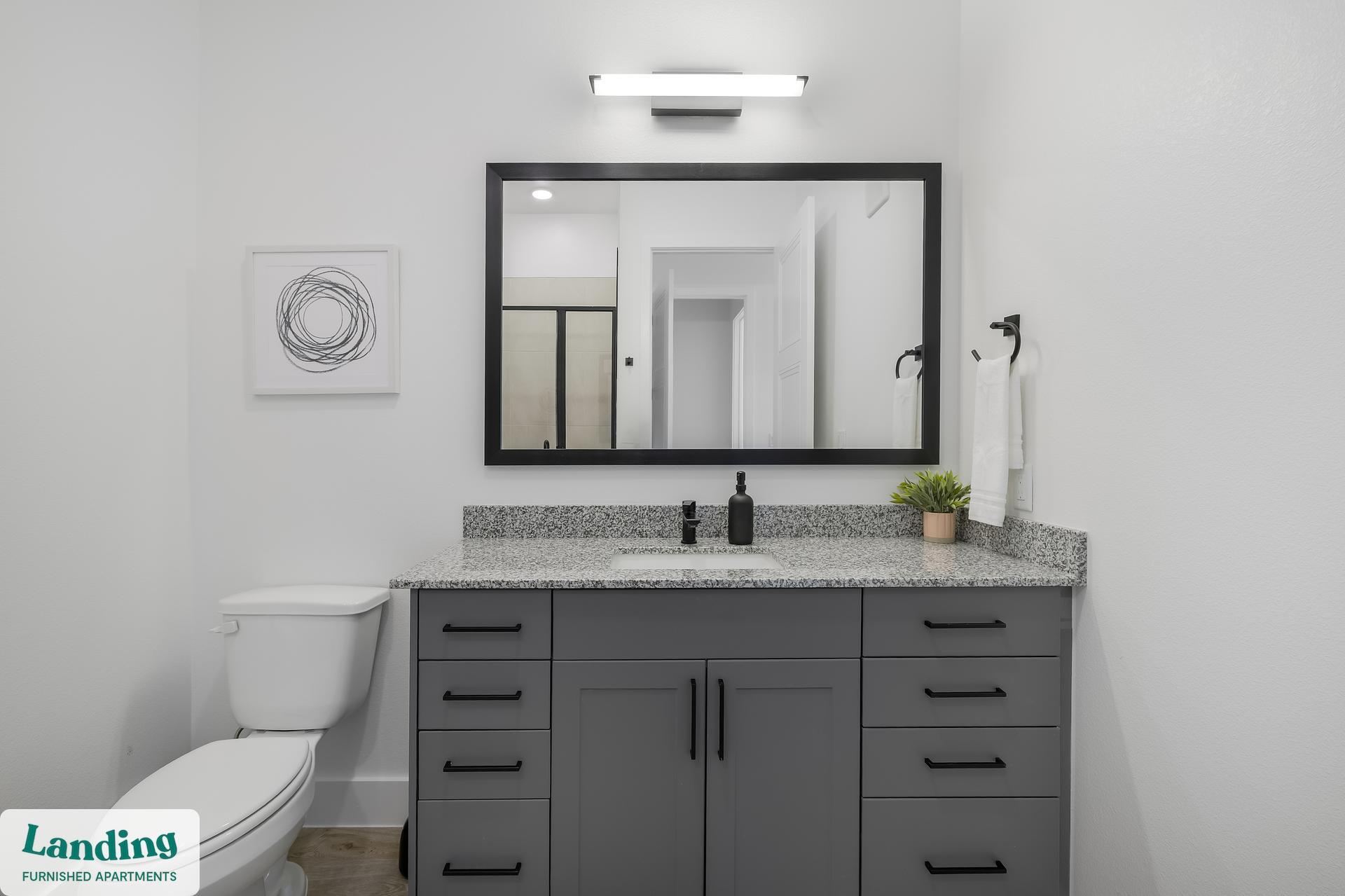 Building Photo - 650 E Sycamore St