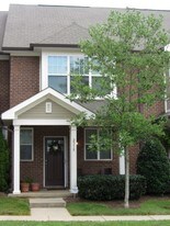 Building Photo - 2318 Knowles Ave