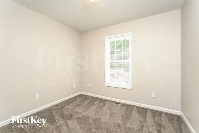 Building Photo - 2200 Emerald Creek Ct
