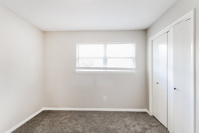 Building Photo - 14031 Crosshaven Dr