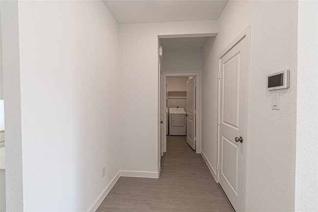 Building Photo - 3022 Palm Branch Dr