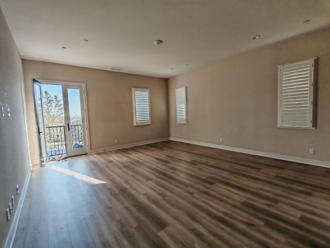 Building Photo - 55 Thrasher