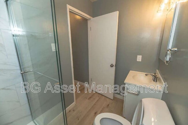 Building Photo - 1574 San Pablo Ave