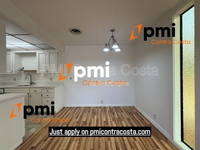 Building Photo - 2650 Jones Rd