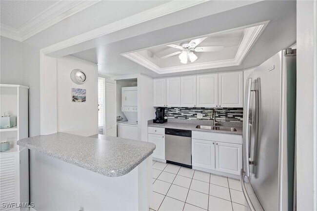 Building Photo - 1155 Sandpiper St