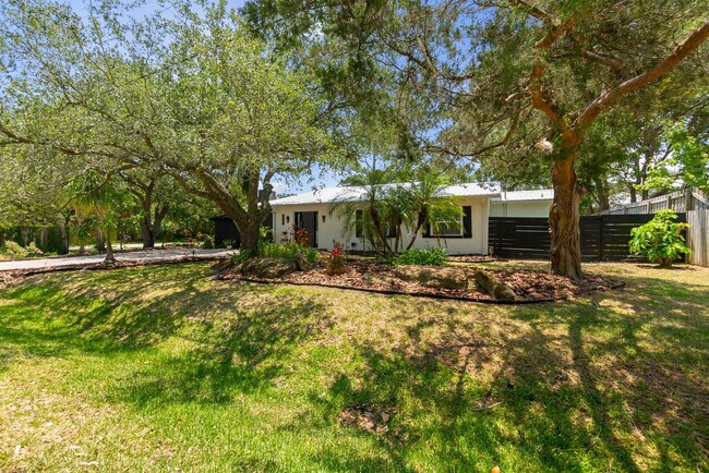 Building Photo - 501 Boating Club Rd