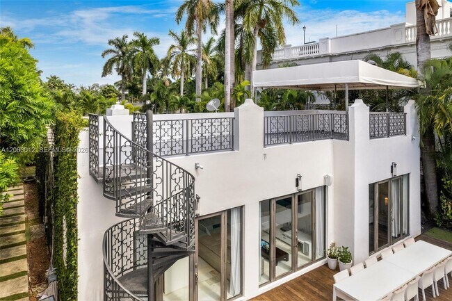 Building Photo - 110 3rd San Marino Terrace