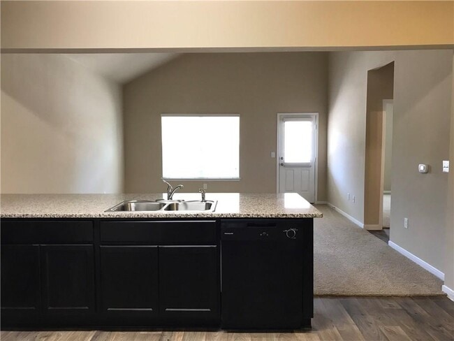 Building Photo - 3201 Ortman Dr