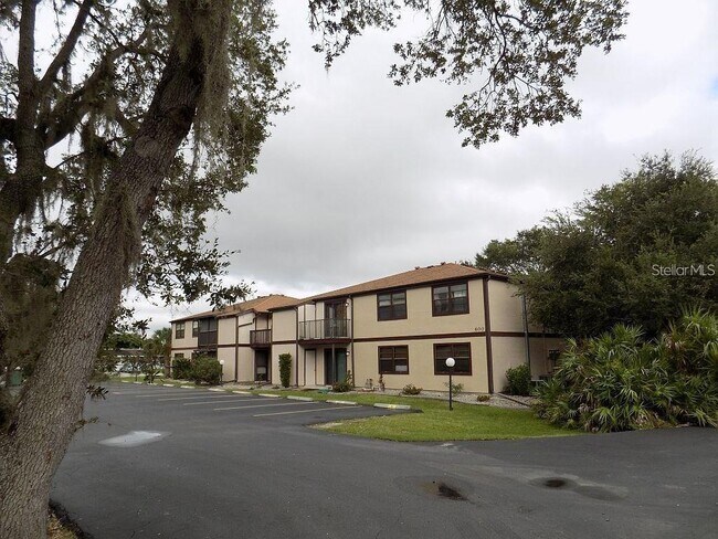 Primary Photo - Cedarwood Condominiums