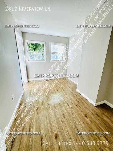Building Photo - 2812 Riverview Ln