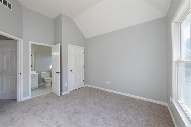 Building Photo - 1763 Crossvale Dr