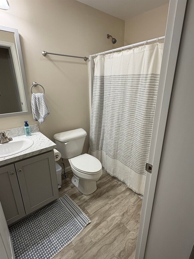 Building Photo - 48 Nicholas Ln