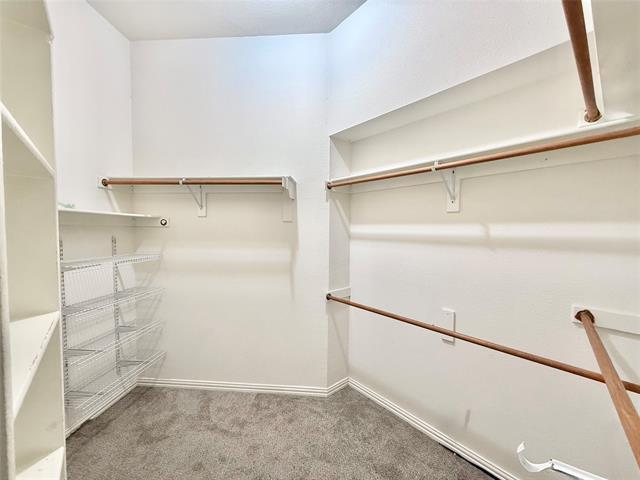 Building Photo - 17712 River Chase Dr