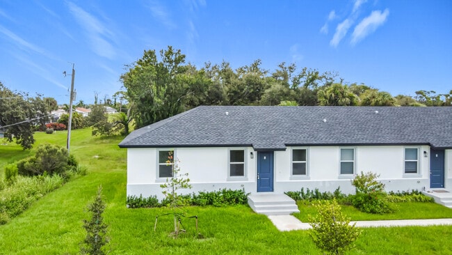 Building Photo - 260 West Dr