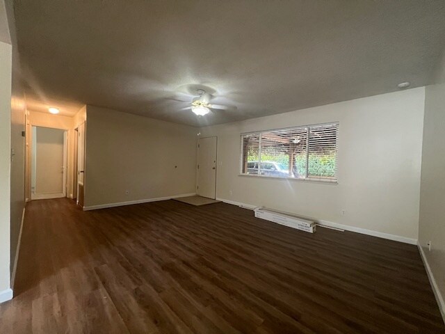 Building Photo - 39 Santos Way