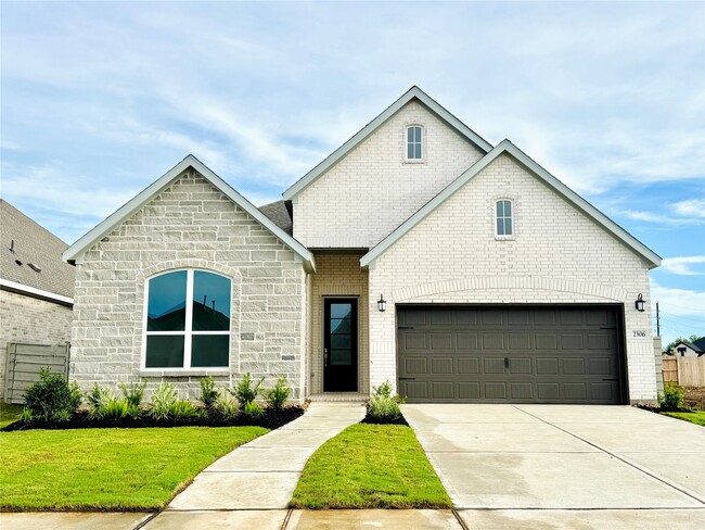 Building Photo - 2306 Hazel Berry St