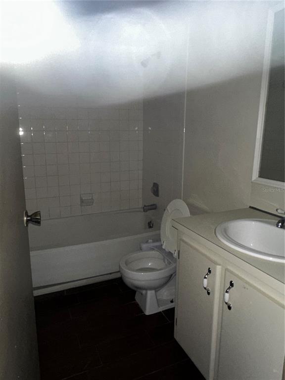 Building Photo - 2541 Oak Park Way