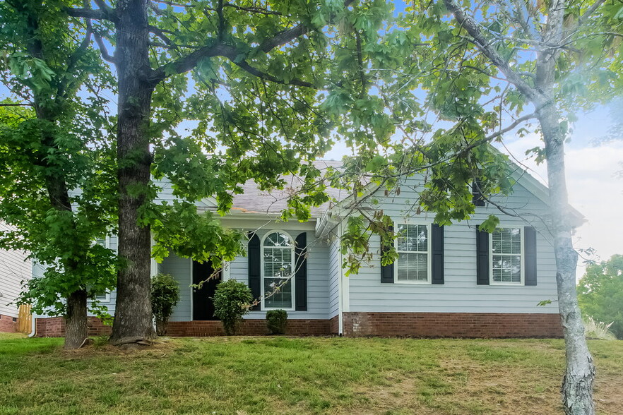 Building Photo - 7200 Daerwood Pl