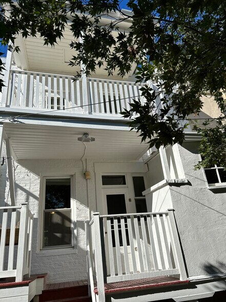 Building Photo - 103 E 32nd St